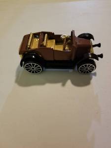 lot 168 image: Vtg Antique Car Xmas Ornament Die Cast 1903 Circa Novelty
