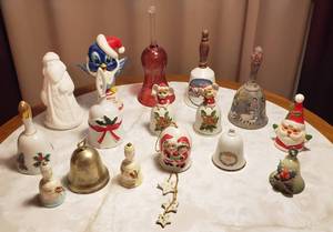 lot 111 image: Christmas Bells  Nativity Bell is Fenton