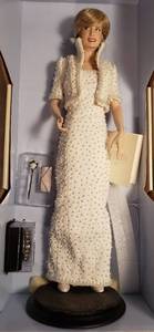 lot 118 image: Diana, Priness of Wales Porcelain Portrait Doll wOriginal Box  17 in. tall  Franklin Mint