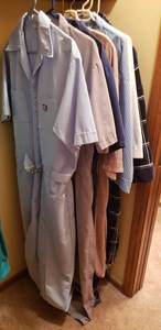 lot 202 image: 3 Mens Light Duty Coveralls (4244) and 4 Bath Robes