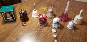 lot 304 image: Bell Decor - Decanturs, Music box, MetalCeramic