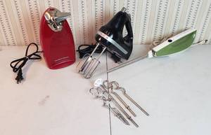 lot 390 image: Kitchen Small Appliances Electric Knife, Hand Mixer and Can Opener