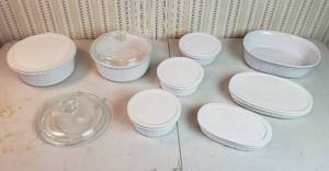 lot 392 image: Corning Ware French White Pieces wlids (one chipped)