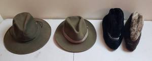 lot 402 image: 2 Brim Hats Canvas (S)  Wool (M) and 2 Faux Fur Winter Hats