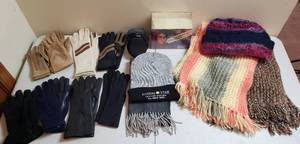 lot 404 image: Ladies Gloves (8 pair), 2 Ear Muffs, 2 Stocking Caps and 4 Scarves