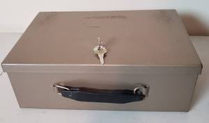 lot 433 image: Heavy Duty Metal lock box 12x8x5, with keys