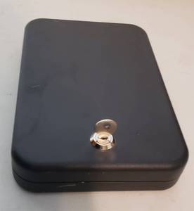 lot 434 image: Metal Pistol case with key & safety cable - 9x6x2,