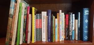 lot 484 image: Inspirational & Art Books and Bible  bring boxes to load out