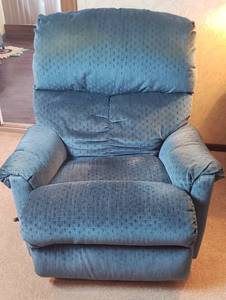 lot 507 image: Blue Rocker Recliner 36x32x38