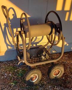 lot 1009 image: Rolling Hose Reel Cart (needs new wheels) 32x 22x 39 in. tall