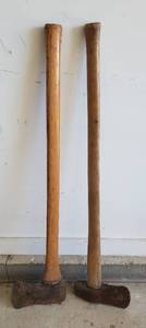 lot 827 image: Single Head Ax and Mace