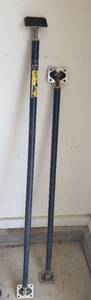 lot 832 image: 2 Adjustable Cargo Load Bars