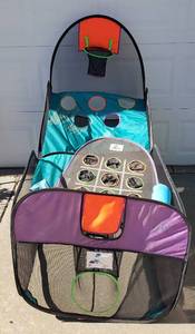 lot 838 image: Playhut foldable games