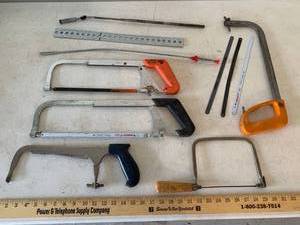 lot 886 image: Hack Saws, extra blades, Magnetic & Spring loaded parts grabbers