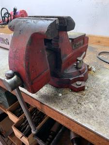 lot 903 image: Wilton Swivel Bench Vice