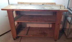 lot 909 image: Homemade Wood work bench - 60Wx23Dx40T