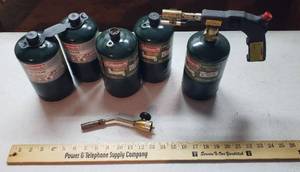 lot 916 image: 4 Cans Coleman Propane, Blow Torch on Propane bottle, extra Torch