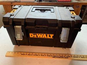 lot 935 image: Large DeWalt Tool Box with tray