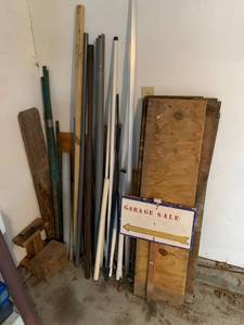 lot 978 image: Project Wood, Plastic pipe, metal posts, Sale sign