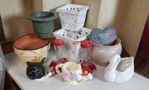 lot 621 image: Wood planter boxes, Planters, Hummingbird feeders, Garden decor, bring boxes