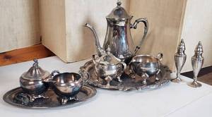 lot 624 image: Silverplated Coffee Service & additional serving pcs.