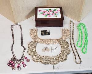 lot 644 image: Music box Jewelry case, Vintage beaded collars, Fashion Jewelry