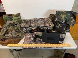 lot 677 image: Camo Luggage, Backpack, Seat cushions, Sleeping bag liner