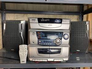 lot 681 image: RCA RS 1289 Stereo Audio System with 5 Disc Changer with remote