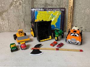 lot 684 image: Childrens Toys