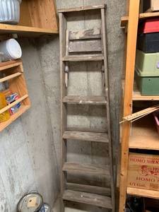 lot 720 image: 6ft Wood Folding ladder