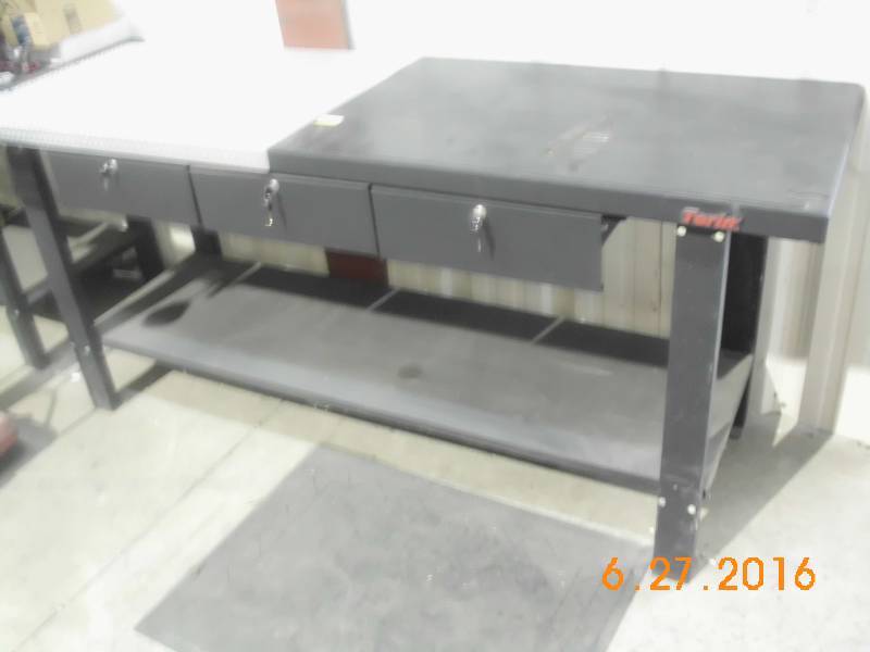 lot 1594 image: Torin Work Table