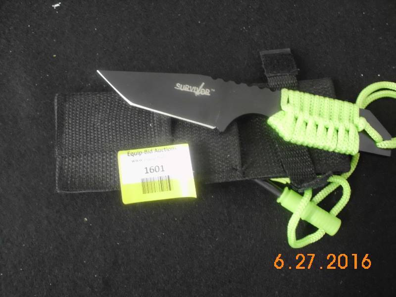 lot 1601 image: Survival Knife With Starter