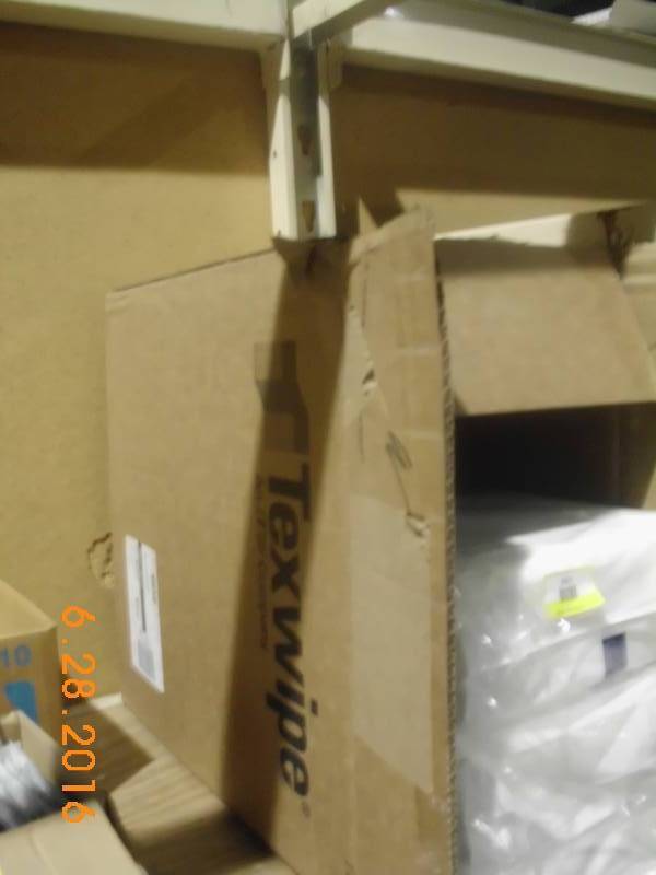 lot 1621 image: 1 Case Texwipes TX 609-9 x 9 Non Woven Wipers 10 Pkgs 300 per Package