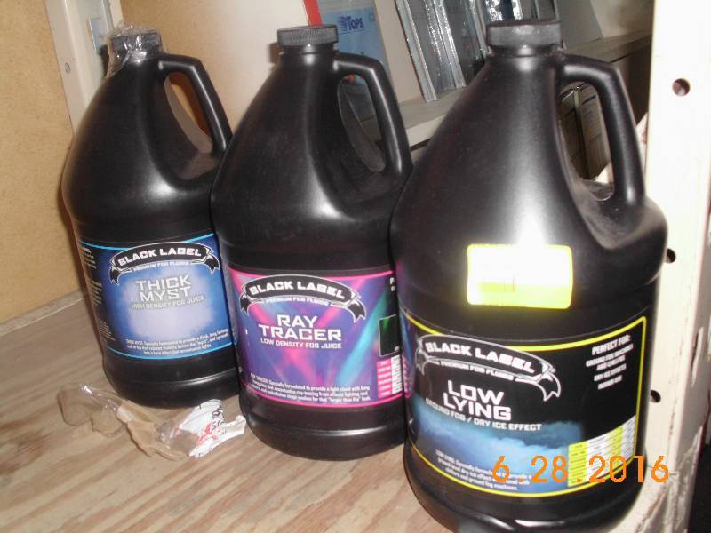 lot 1638 image: 3 Gallons Fog Black Label Fog Machine Liquid
