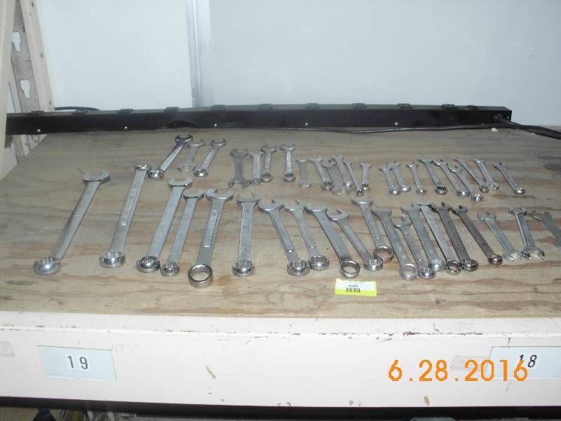 lot 1669 image: Lot of Wrenches - Over 40