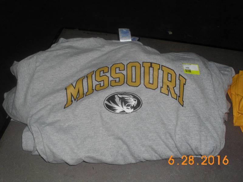 lot 1694 image: Size Large Heather MU Shirt Qty 12
