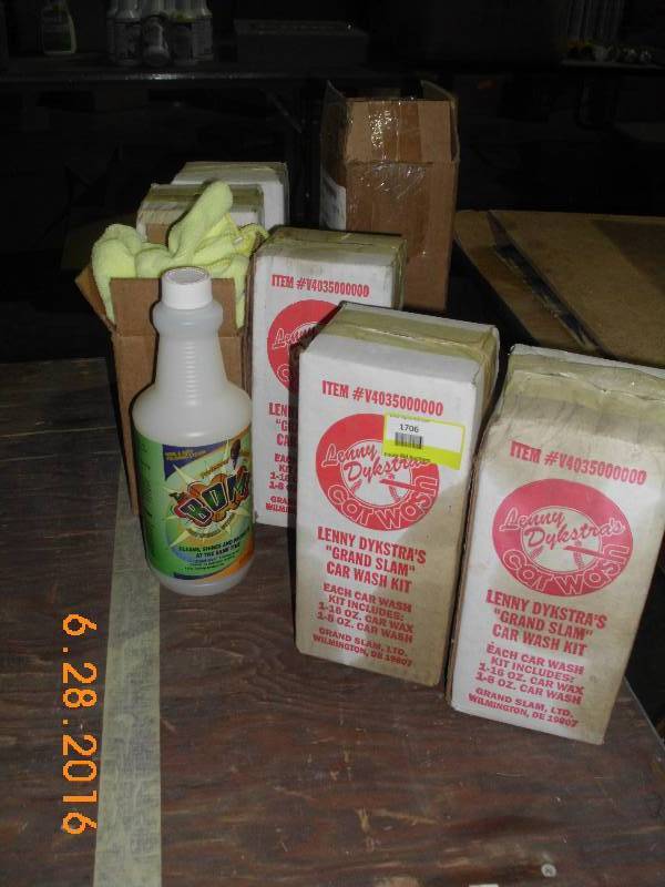 lot 1706 image: 6-Lenny Dykstra Car Wash Kit 1-Professor Amos BOM Auto Polish