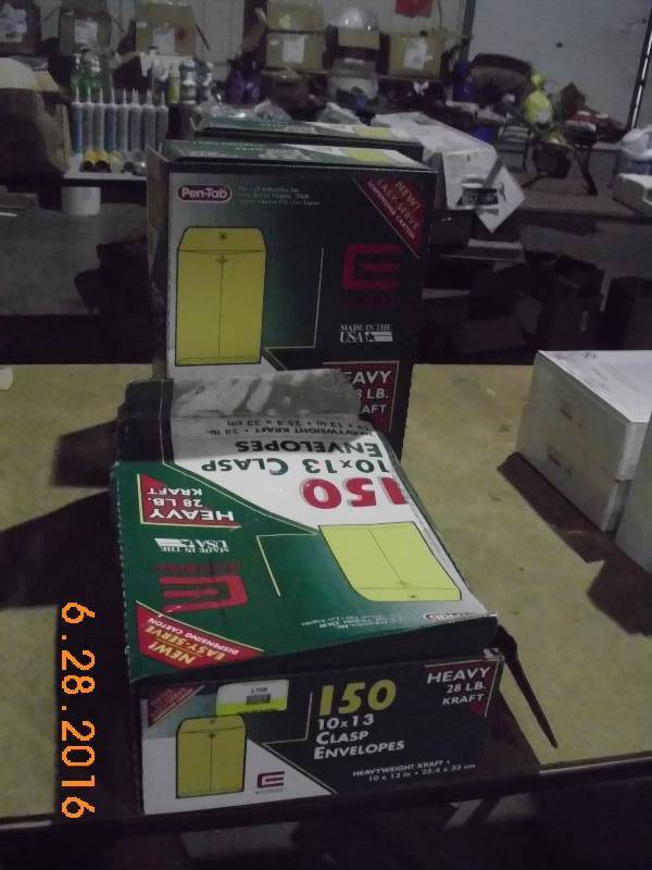 lot 1708 image: 3 Cases Pentab 10 x 13 Clasp Envelops 150 per Box 450 Total