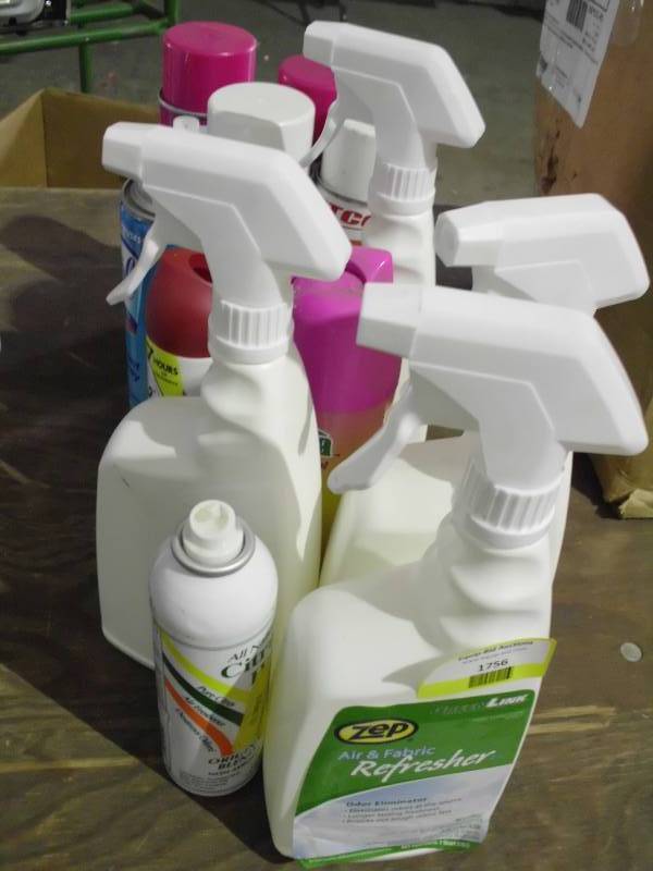 lot 1756 image: Cleaner Lot