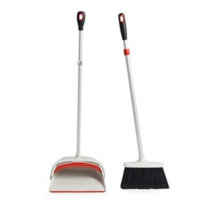 lot 5142 image: OXO Good Grips Large Sweep Set with Extendable Broom