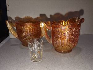 lot 1010 image: Imperial carnival glass thistle and thorn creamer and sugar dishes