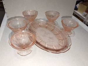 lot 1014 image: Pink depression cherry blossom sherbets and serving tray