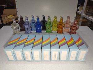 lot 1048 image: Mosser glass So glad I found you at the end of my rainbow clown figurines full set missing 2 boxes