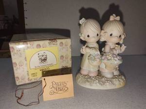 lot 1051 image: Precious Moments To my forever friend