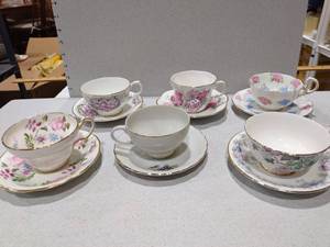 lot 1057 image: Foley, Lipper and Mann, Clarence and assorted bone china tea cups and saucers