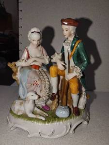 lot 1068 image: Lego figurine