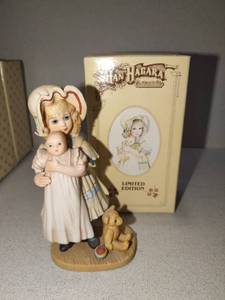 lot 1110 image: Jan Hagara limited edition Jenny and her bye-lo doll figurine with c.o.a. and box