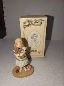 lot 1113 image: Jan Hagara limited edition Anne figurine with c.o.a. and box