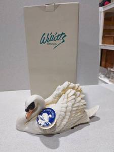 lot 1132 image: Willitts Designs maiden swan musical