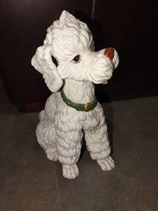 lot 1178 image: Ardalt Poodle approximately 13 in tall